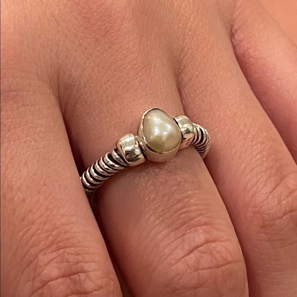 Soluna Jewels Silver ring burned finished with Pearl